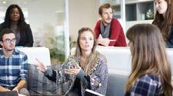 Charlas entre estudiantes