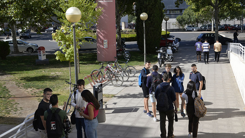 Estudiantes en el Campus de Ciudad Real
