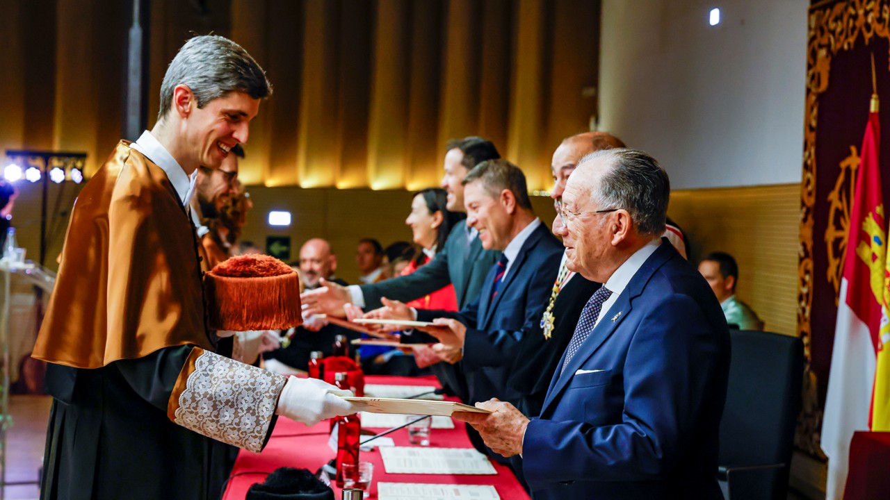 PremioExtrDoctoradoLRS